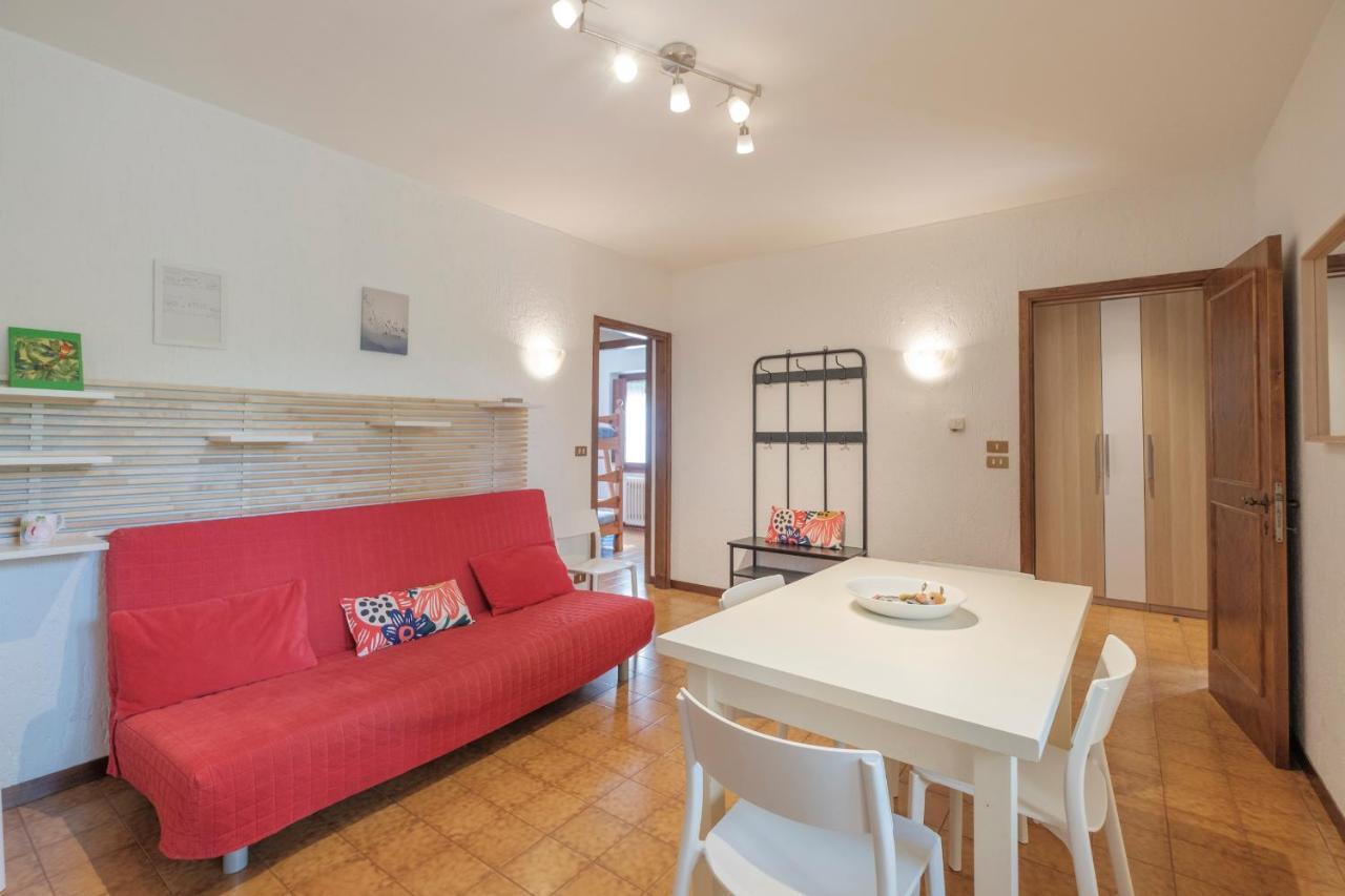 Villa Ida - 2 bedrooms apartment with private garden Sirmione Exteriör bild