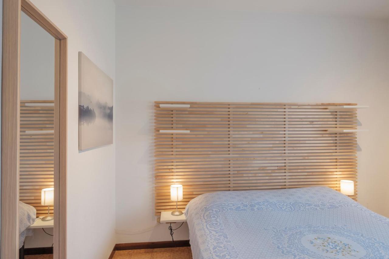 Villa Ida - 2 bedrooms apartment with private garden Sirmione Exteriör bild